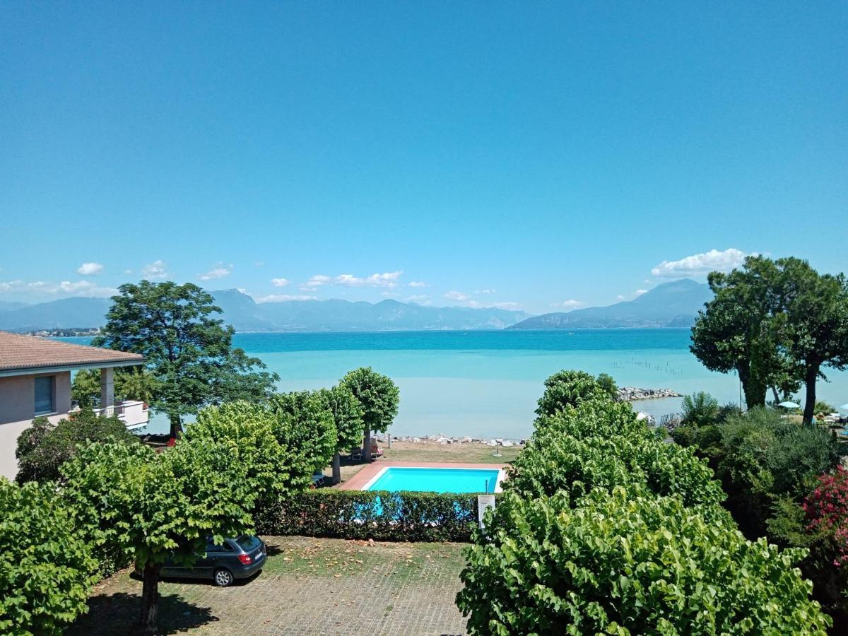 Casa Lugana 19 - Monolocale Con Piscina Direttamente A Lago Sirmione Exterior photo